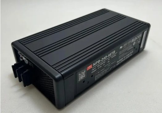 明緯內(nèi)置機殼型電源——適應各種應用場景