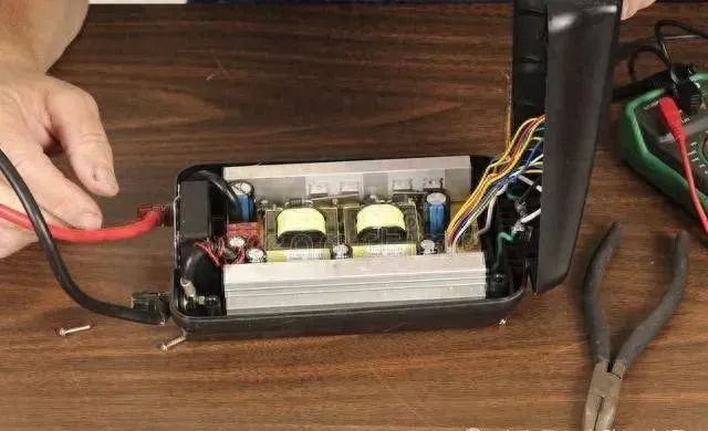 開關(guān)電源電路圖解，維修更容易判斷問題所在